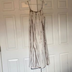 Tie Die Flowy Midi Dress